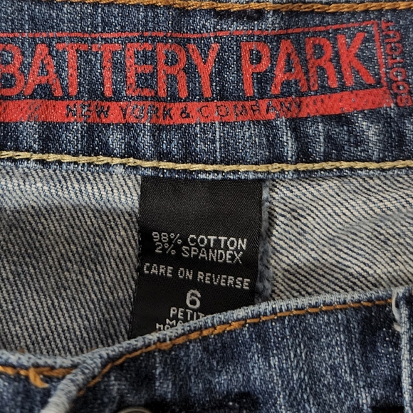 Battery Park Bootcut Jeans Size 6 - Picture 5 of 10